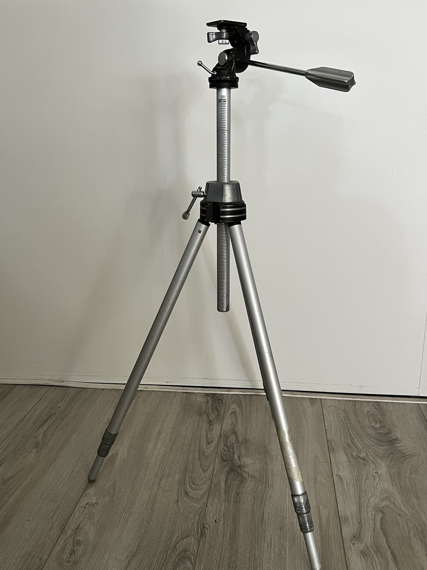 Vintage Star Of David Optronics Tripod- Stands Up To 6ft Tall