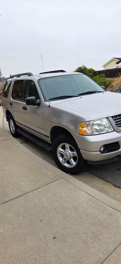 2005 Ford Explorer