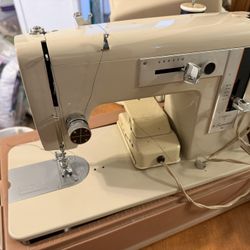 Vintage Montgomery Ward Signature Sewing Machine – Heavy Duty – Made in Japan