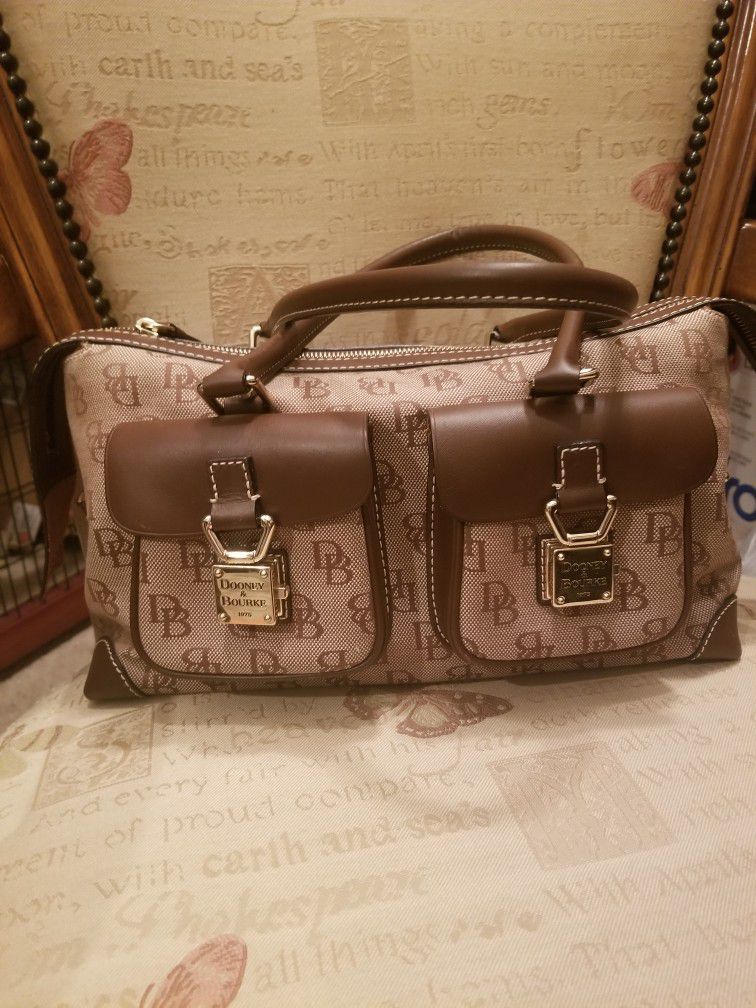 New and used Dooney & Bourke Handbags for sale
