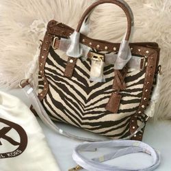 New! Rare Michael Kors Large Hamilton Pickstitch Studded Tote Color Tiger   #30S4GTKT7R
