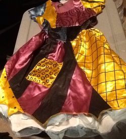 Holloween costume/ wig included