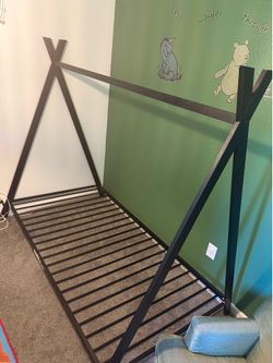Twin Kid’s Bedframe