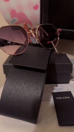 Prada SunGlasses PR 52WS