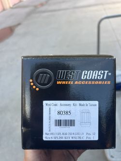 Brand New Lug Nuts Never Used (6 Splint 22mm)
