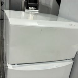 Whirlpool Laundry Pedestal 