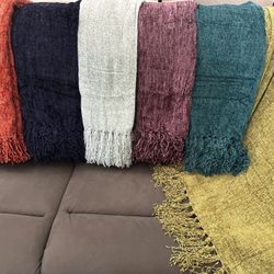 Throw/blanket