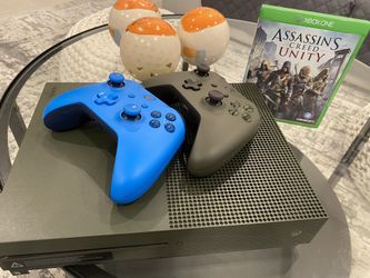 X Box one with 2 controllers(1 TB)