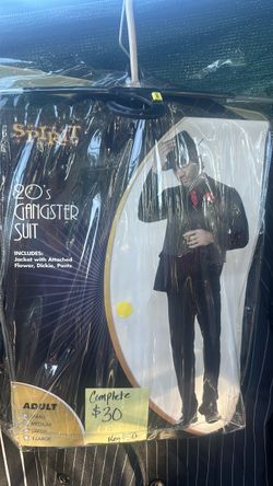 Halloween costume 20s gangster suit spirit store size medium $30 firm