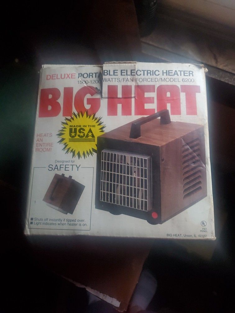 Deluxe Portable Electric Heater. 1(contact info removed) Watts