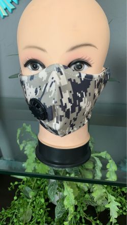 Face mask with filter