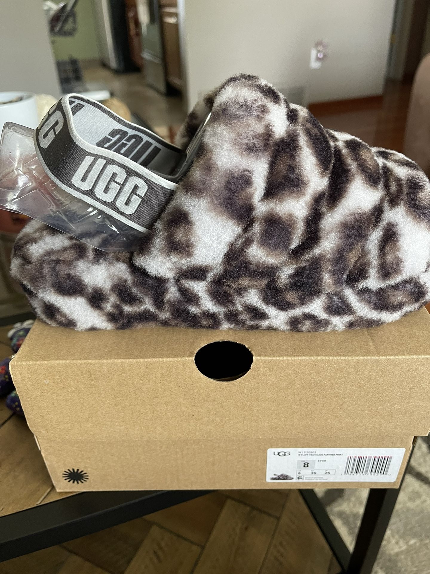 UGG Fliff Slide Panther Print Size 8.