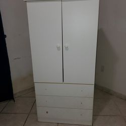 Armoire / Armario
