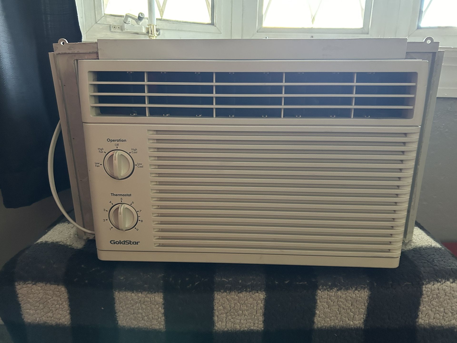 AC Window Unit