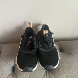 Women’s Adidas Disney NMD R1