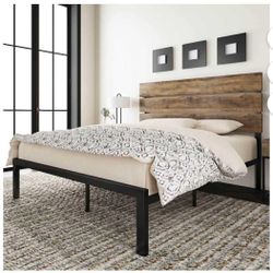 Full Size Rustic Country Style Wooden Headboard Light Brown S-4