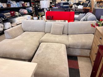 Henredon Caley Reversible Sofa Chaise with Ottoman