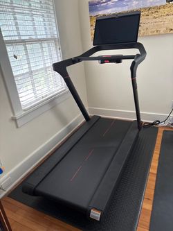 2022 Peloton Tread - About 34 Rides - Kansas City