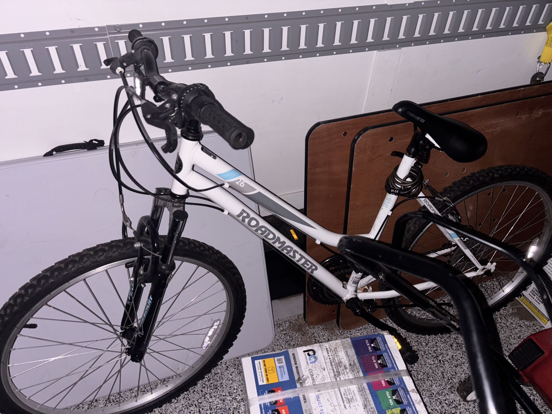 26” Granite Peak RoadMaster Bike