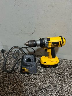 Dewalt Heavy Duty XRP 1/2” Cordless Drill Driver 18V  with battery and charger