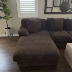 Large dark Brown Couch sofa sectional With Chaise Furniture