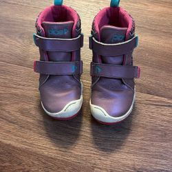 Plae shoes for toddler 