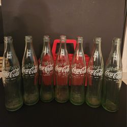 Vintage Coca-Cola Coke Red Plastic Carrier Holds 8 One Pint Size Bottles