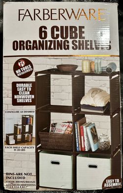 Six cube organizing shelf