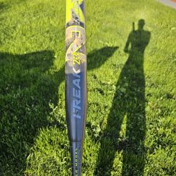 Miken Freak Kp 23 Softball Bat 