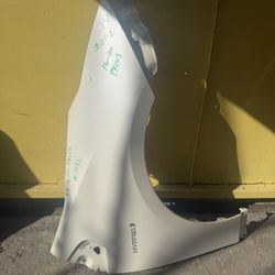 2016-2022 TOYOTA PRIUS RH FENDER #2