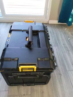DeWalt Tough System 2.0