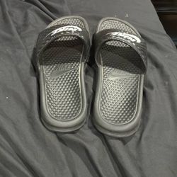 Nike Slides I Don’t Want It No More It’s Like Brand New 