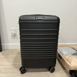 Beis Carry-On In Black