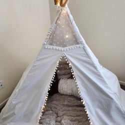 Beautiful Chic Tent 