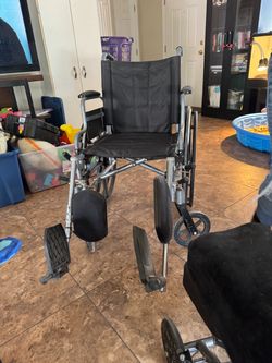 Manual Wheelchair with Leg Rests