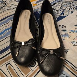 Kenneth Cole Ballet Flats