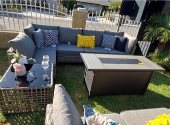 Patio furniture set outdoor new in the box