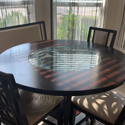 Round Breakfast Table With Chairs