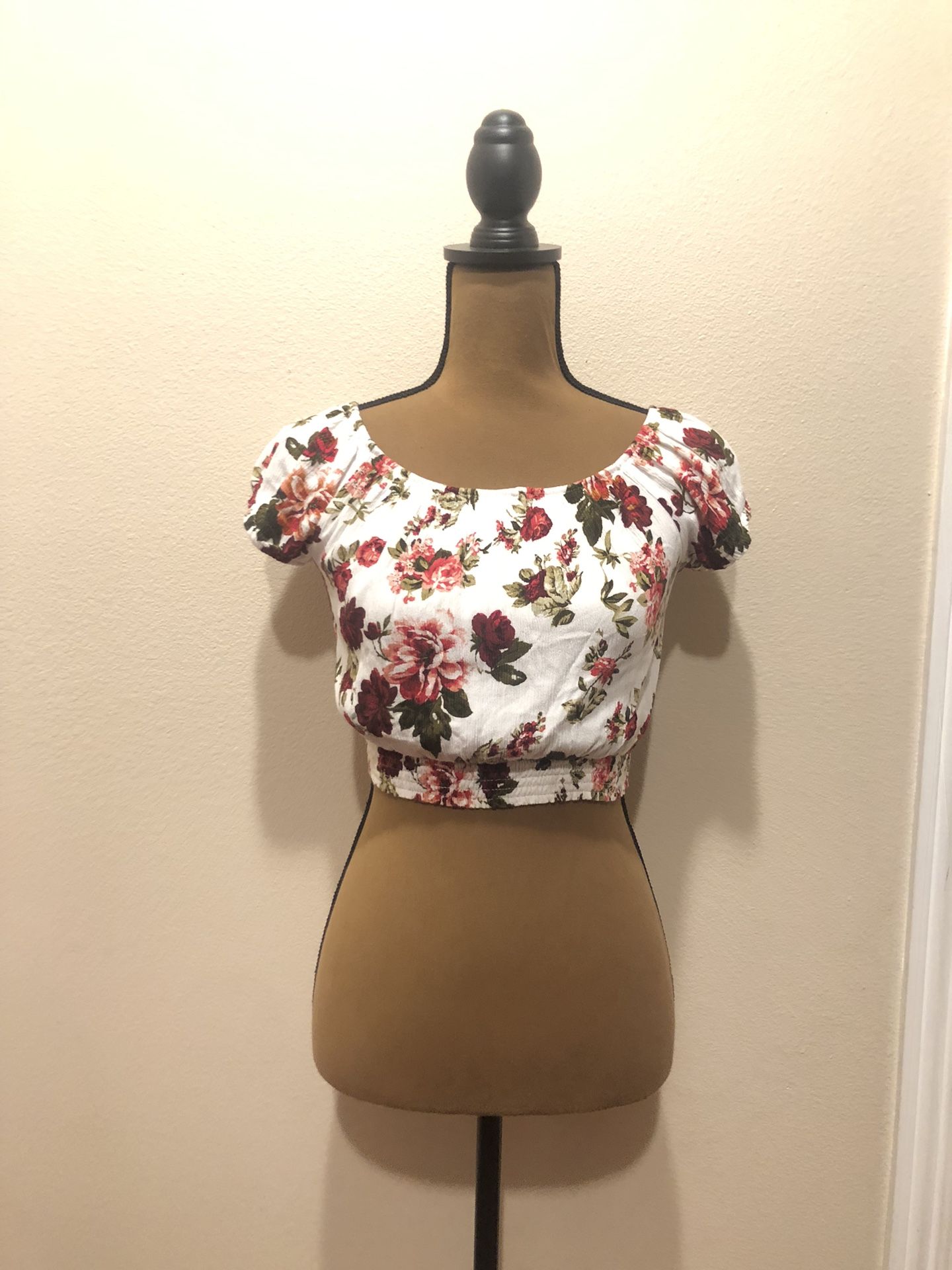 Women’s Clothes Size Small (Bundle)