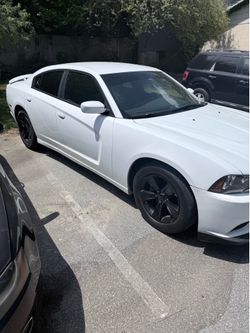 2012 DODGE CHARGER