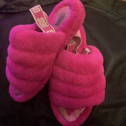 Fluff Yea Ugg Slide, Very Worn But Still Bright Big Kid Size 6