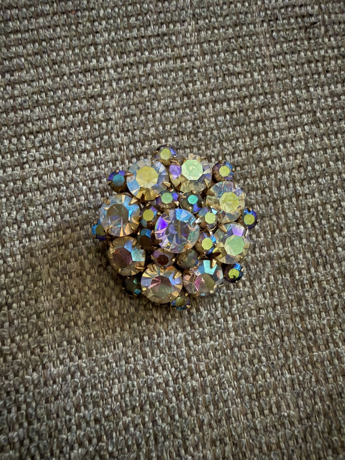 Vintage Aurora Borealis Rhinestone Brooch – Gold Tone – Mid-Century Style