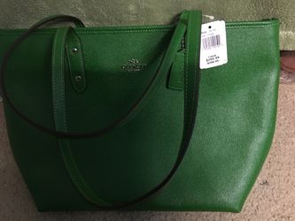 New Coach bag never use.$110
