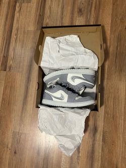 Size 9 - Air Jordan 1 SE Low Light Steel Grey W.