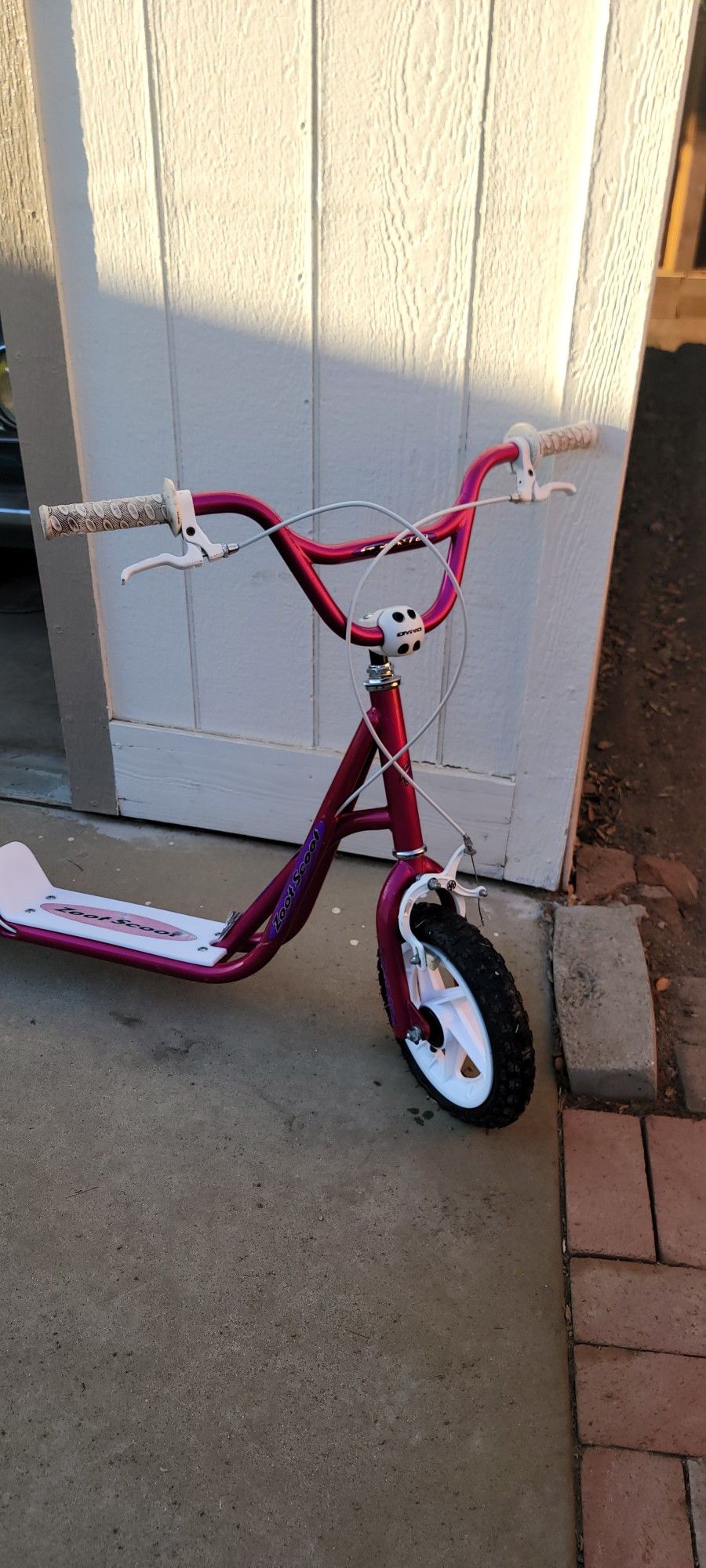 Mid School Dyno GT Zoot Scoot Scooter Magenta BMX