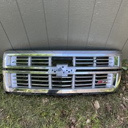 2015 Chevrolet Silverado LTZ Z71 Grille