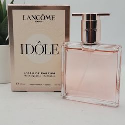 Lancôme 

Idôle Le Parfum Refillable

.8 fl 