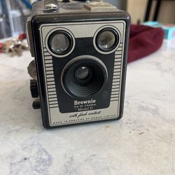 Brownie Six-20 Model D Camera