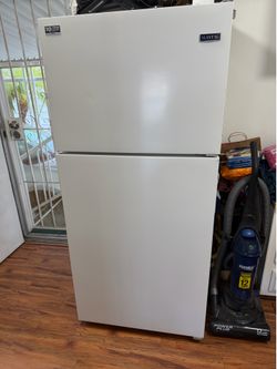 Refrigerator Maytag