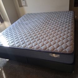 Serta Del Rio firm King mattress 